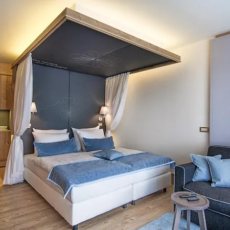 Tirolensis Hotel